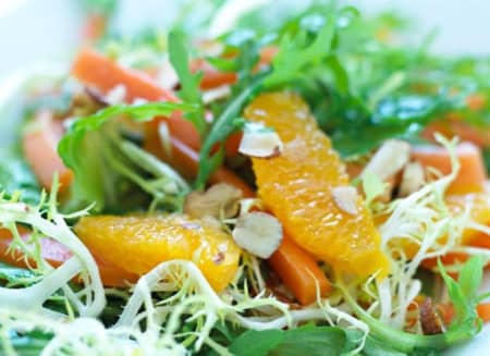 Salat med gulerødder og appelsin -