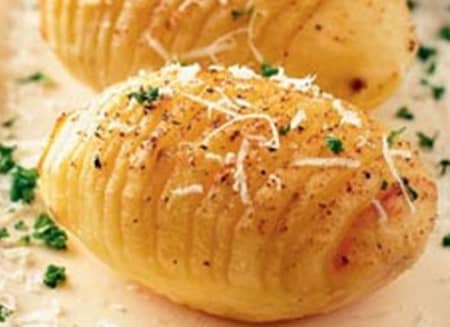 Fa Opskriften Pa Hasselback Kartofler